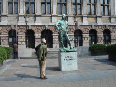 Inspiration am Freiheitsdenkmal in Antwerpen, April 2009